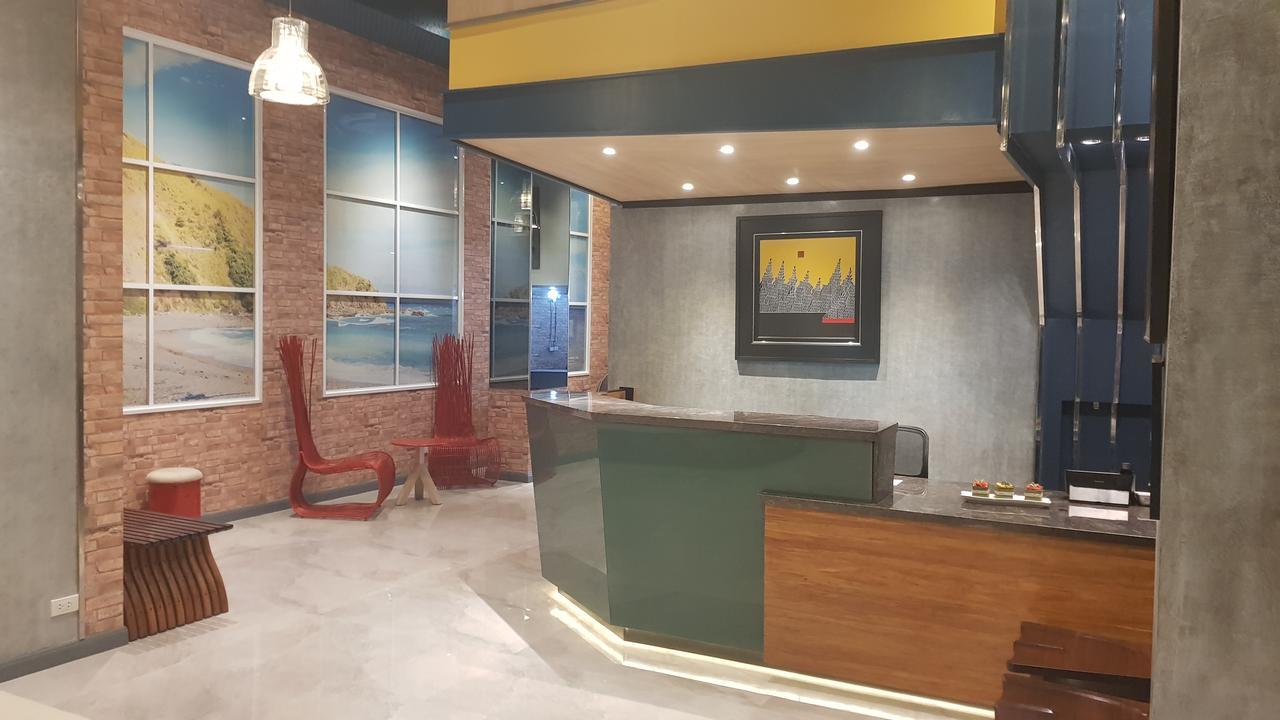 Gq Plaza Hotel Kalibo Ngoại thất bức ảnh