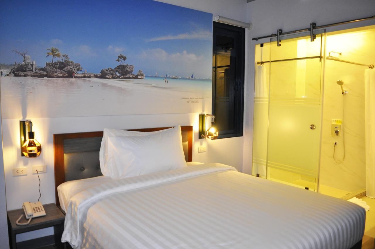 Gq Plaza Hotel Kalibo Ngoại thất bức ảnh