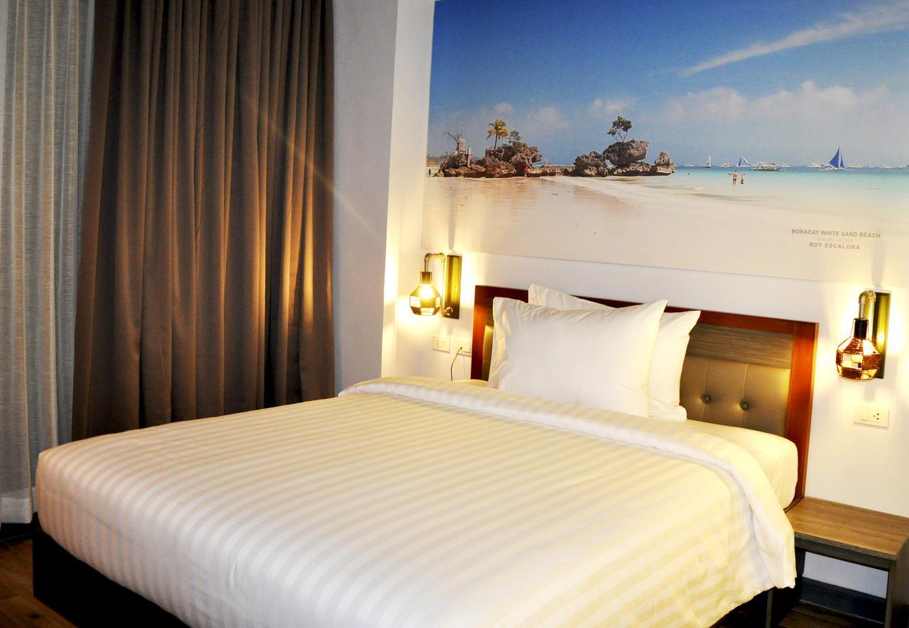 Gq Plaza Hotel Kalibo Ngoại thất bức ảnh