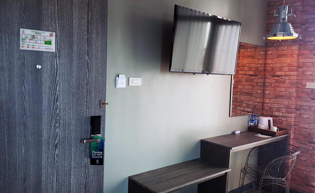 Gq Plaza Hotel Kalibo Ngoại thất bức ảnh